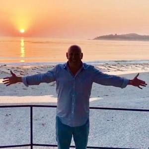 Meet your Posher, Doron